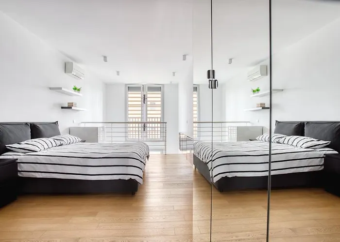 Lejlighed Just Urban - Stylish Duplex With Terrace - 10 Min Porta Romana *