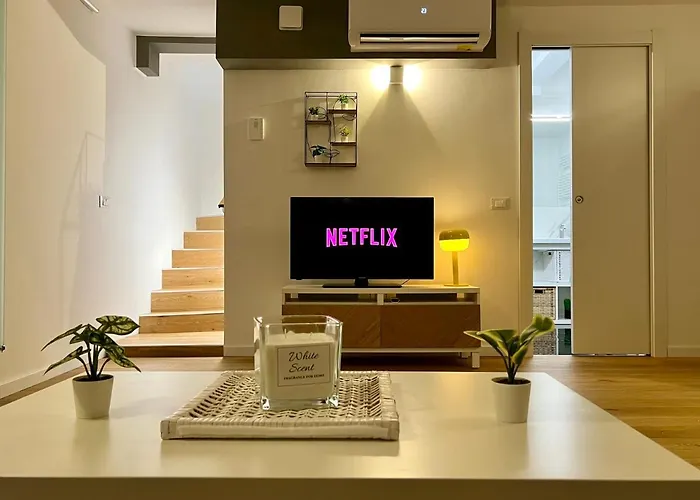 Central Luxe Haven * Milan