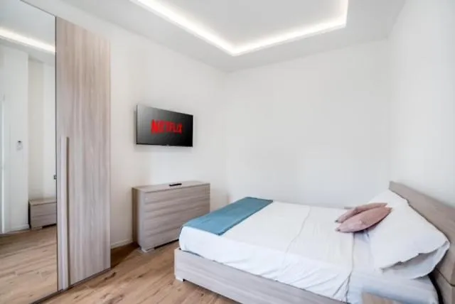 Apartmán Smart Near Metro