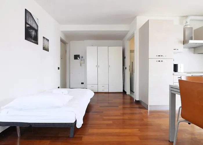 Apartment Primopiano - Euclide Milan