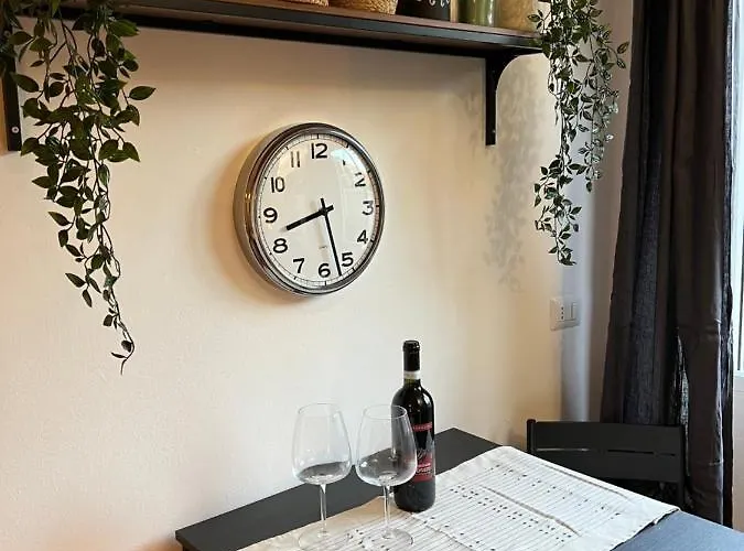 Stylish 3 Km Away From Duomo - Netflix, Wi-fi, All Comforts Included Апартаменты *