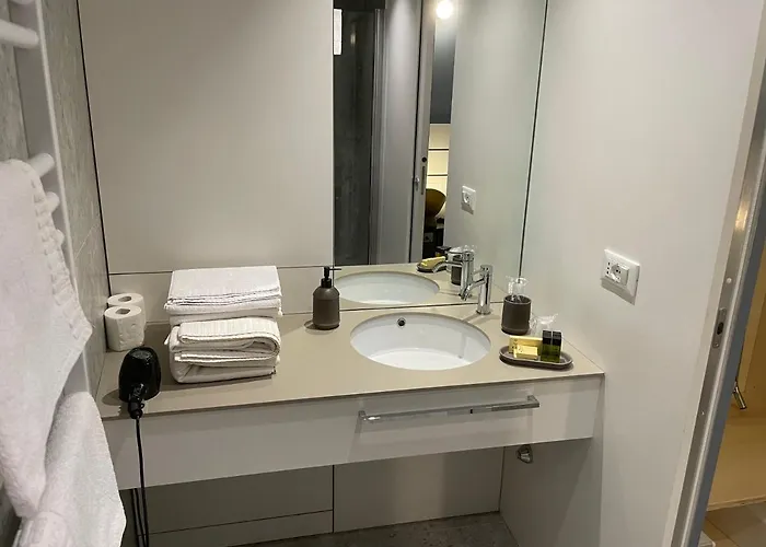 ゲストハウス Torino48 4*