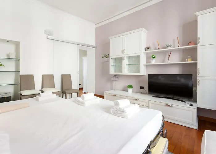 Roomy X5 - 850 M Far From Famagosta Mm2 Апартаменты Милан