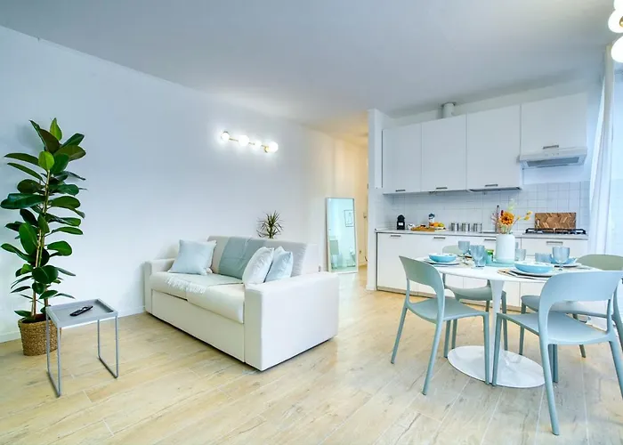 Leafy Sunshine, Bilocale In Porta Venezia, Con Metro A 1 Min A Piedi Apartmán