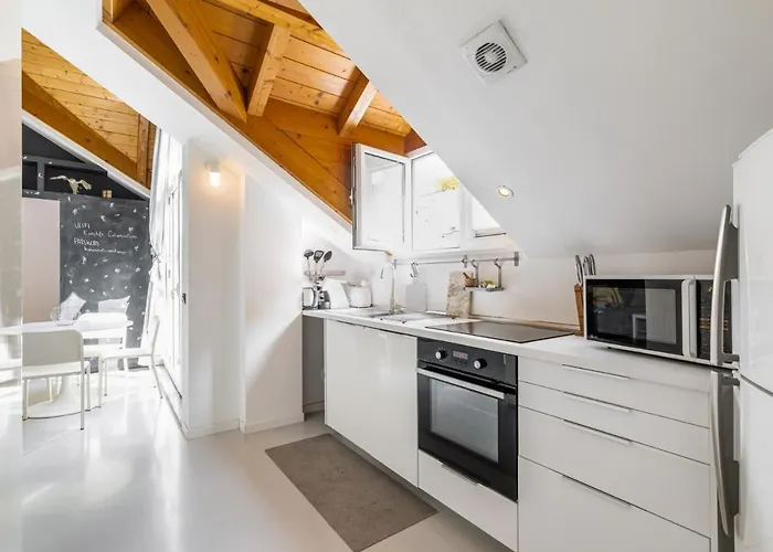 Easylife - - Cola Montano 3 - Isola Apartamento