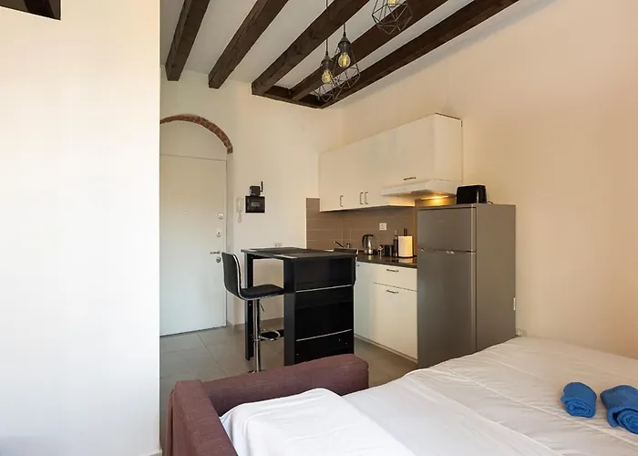 Superb Loft Naviglicomfy&relax Апартаменты