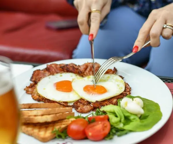 Bed & Breakfast Residenza Radetzky 4*