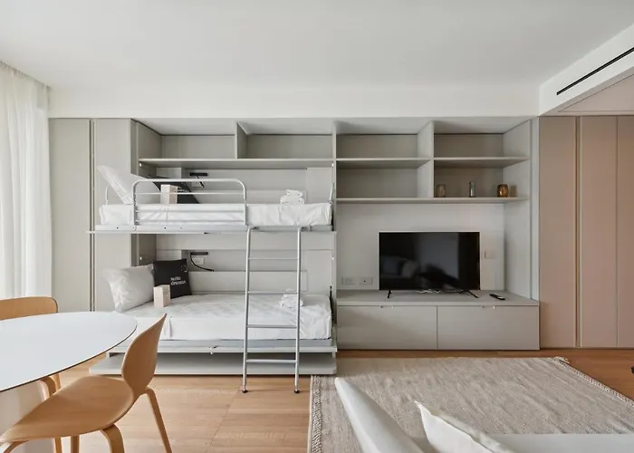 Limehome Via Stresa شقة *