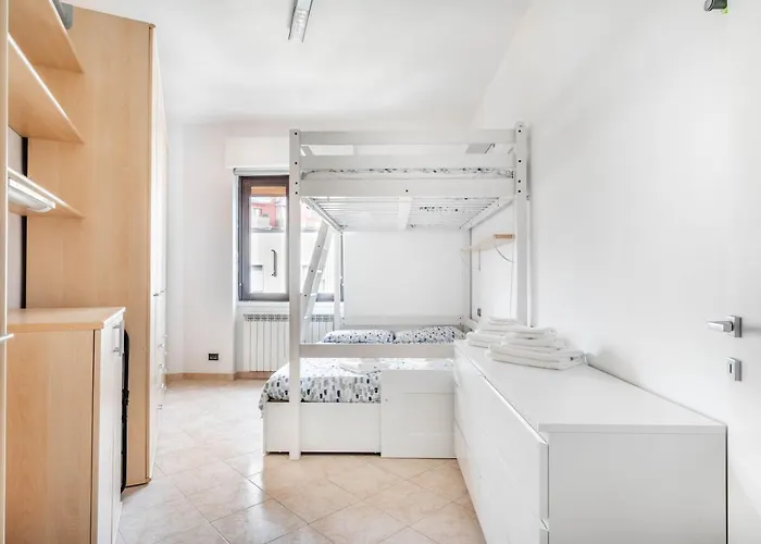 - Bocconi E Navigli - Spacious 3br 95 M - Free Parking Apartment *
