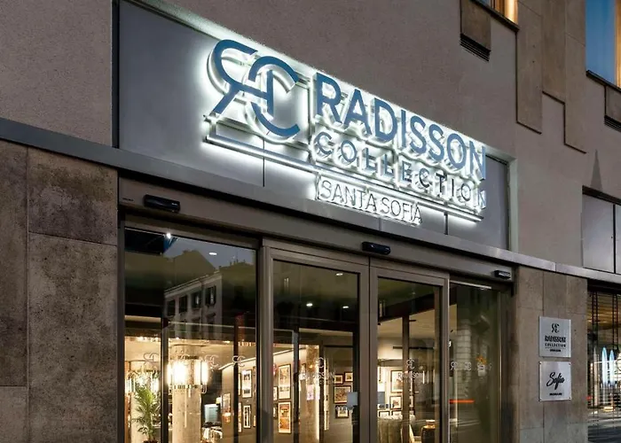 Radisson Collection Hotel, Santa Sofia 5* Mediolan