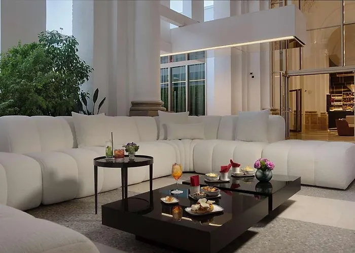 Nh Collection Life 4* Milano