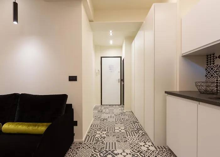 Pay60 -crescenzago- Luxury Yellow House