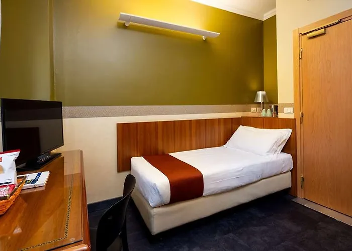 Western Major Hotel 4*