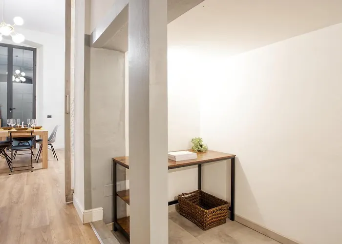 Апартаменты Joivy Modern And Spacious Family Flat