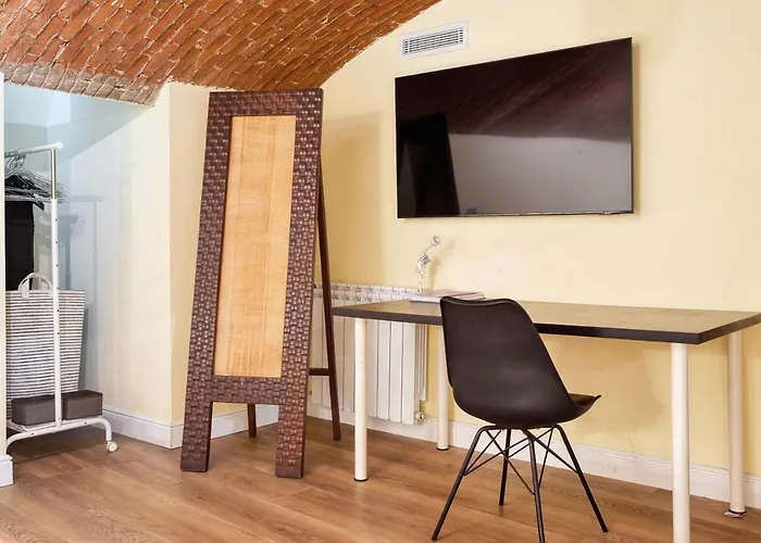 Joivy Modern And Spacious Family Flat