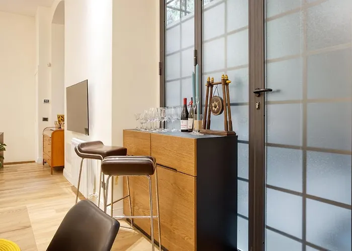 Joivy Modern And Spacious Family Flat * Милан