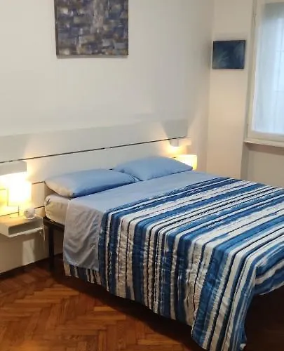 Апартаменты Melaverdeflat Porta Venezia-dateo Metro 4 *