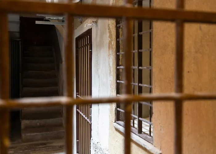 Domus Ticinese * Милан