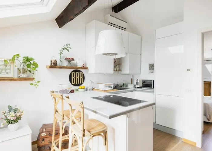 Easylife - - Sottocorno 5a - Historic Center * Milano
