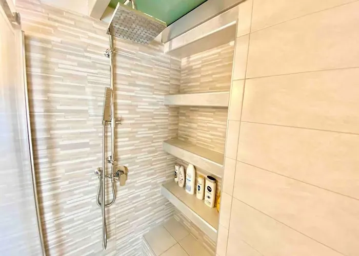 Loft Di Lusso - Metro E Centro Daire *