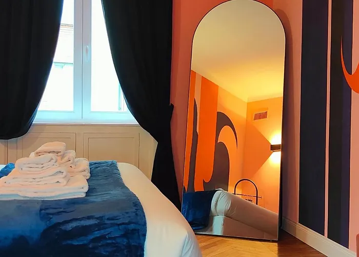 דירה Luxury 2 Bedrooms And 2 Baths In Downtown With Ac, Wifi, Subway Aiport Conneted מילאנו