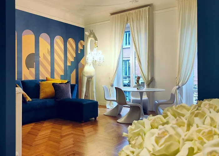 דירה Luxury 2 Bedrooms And 2 Baths In Downtown With Ac, Wifi, Subway Aiport Conneted מילאנו