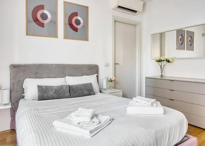 Апартаменты Comfy And Central *