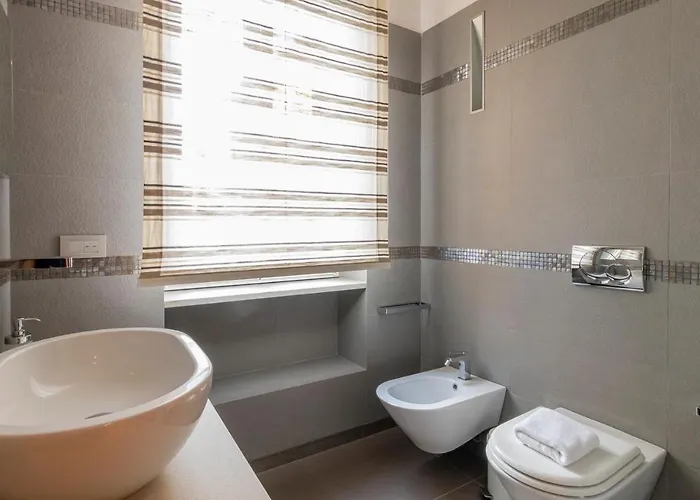 Ihost Luxury Center - Bellini 4 Milan