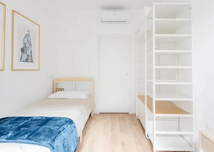 Luxury 2 Bedroom Apartament, Close To San Siro, Fiera And 10 Min Metro To Duomo