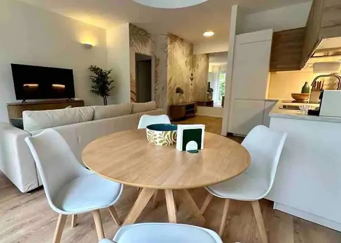 Luxury 2 Bedroom Apartament, Close To San Siro, Fiera And 10 Min Metro To Duomo Milano