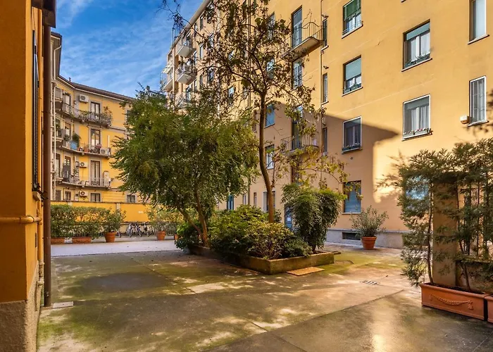 Apartament Citylife Apartment- Metro Access - 2 Bedrooms Mediolan