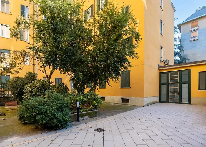 Citylife Apartment- Metro Access - 2 Bedrooms * Mediolan