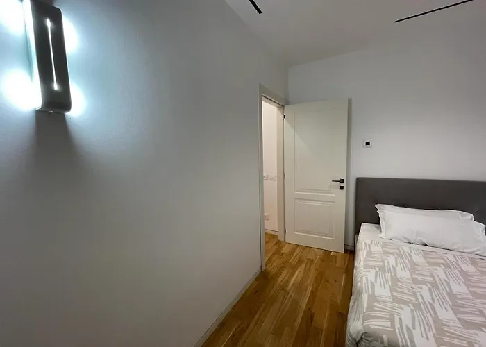 Imhome - Dante * Milan