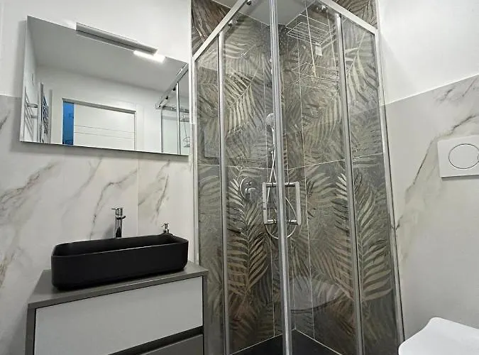 Penzion 1702, Con La Matrimoniale Con Il Bagno Privato E Un Comune 3*