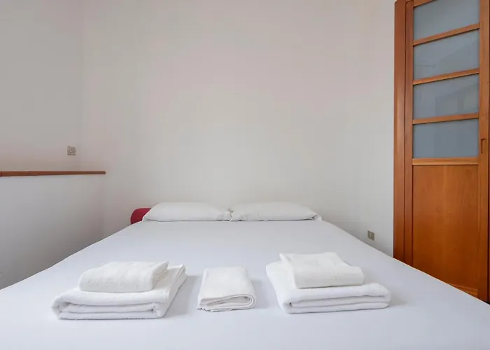 Ihost Flat - Sestini 11 Μιλάνο