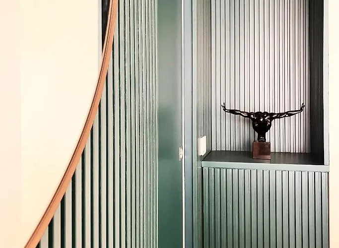 Yls Luxury * Милан