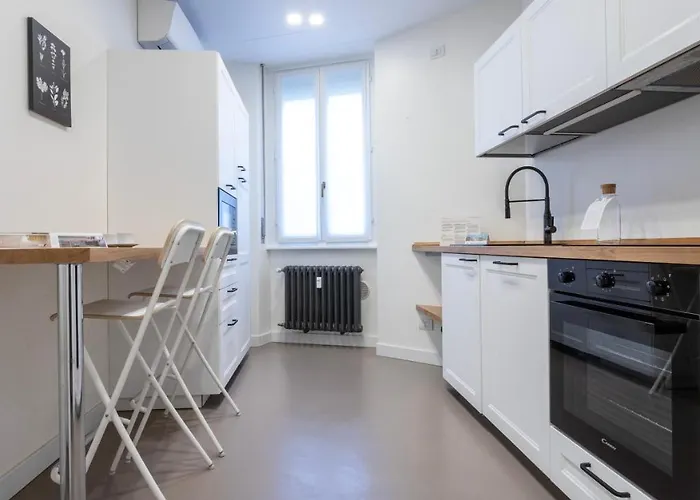 Italianway - Petrella 6 * Mediolan
