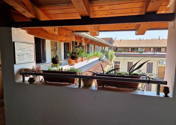 Into The World * Μιλάνο