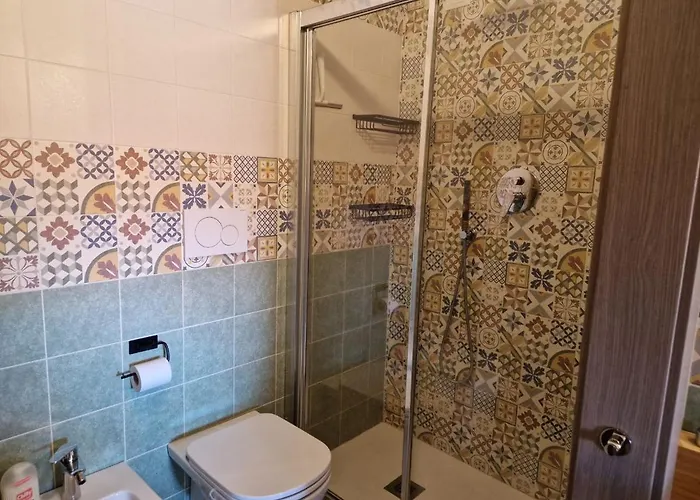 Into The World Διαμέρισμα *