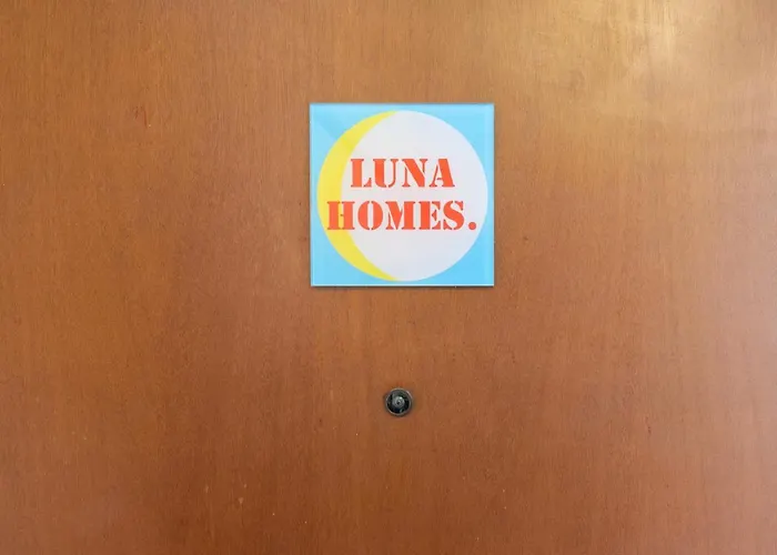 Luna Homes - In Farini Apartmán *