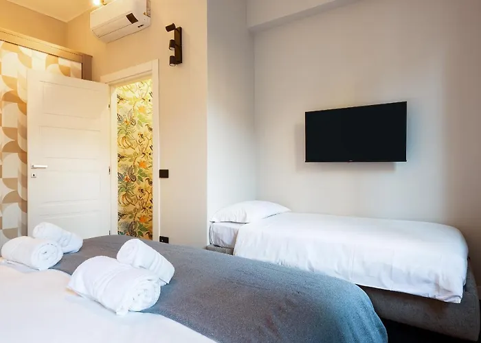 Hl Collection - Galleria Unione 5 * Milano