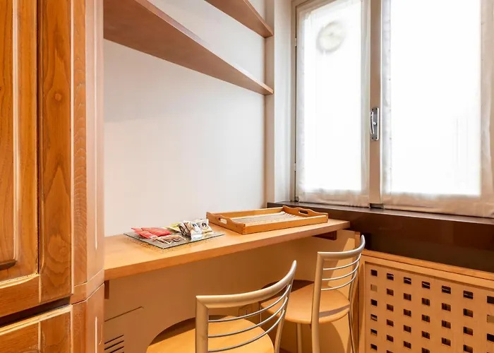 Royal - Castello Milan