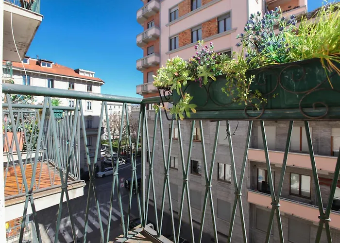 Apartamento Hacca Collection - 3br Bocconi-navigli Milão