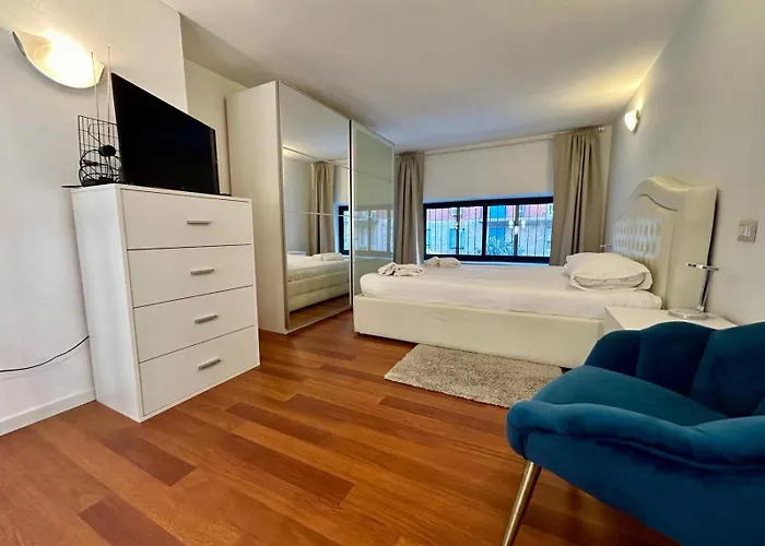 Kibilu - Via Tolmezzo - Ospedale San Raffaele - Stazione Di Lambrate * Mailand