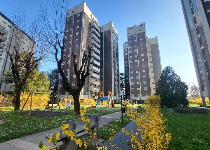 Apartament Toma Trilocale Moderno Per Max 6 Persone Mediolan