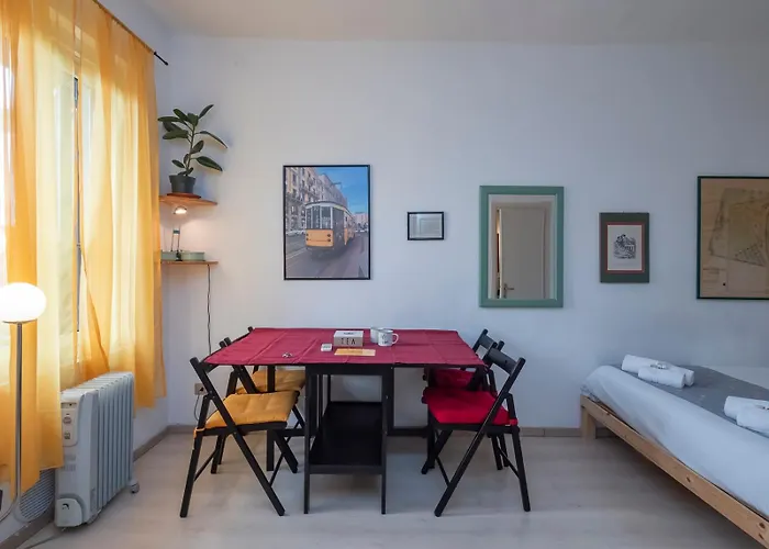 Apartman Xenia - Luminous At Navigli Tram Theme *