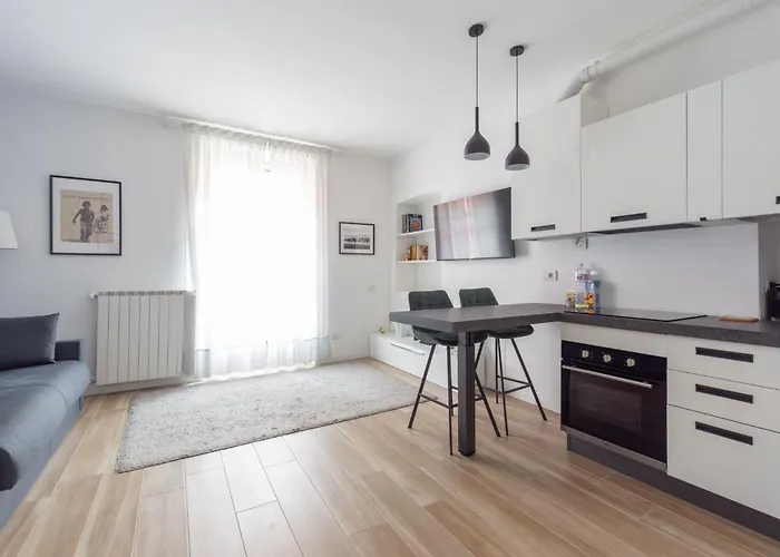 Апартаменты Cozy Small House Porta Venezia Милан