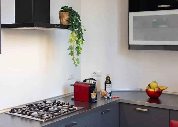 Nam House & Posto Auto