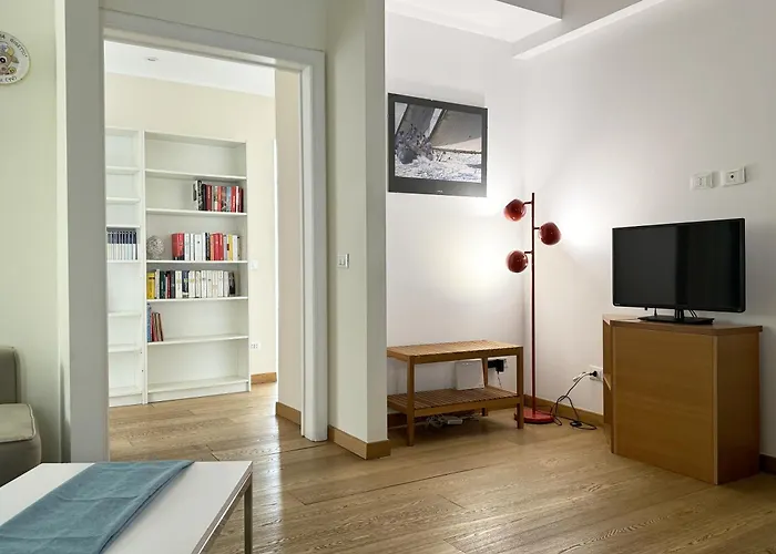 Joivy Cosy Ticinese Retreat 1-bed Flat Near The Duomo * 米兰