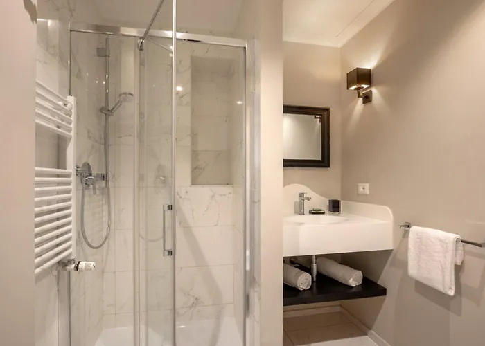 Gæstehus Daplace - Corso Monforte 3*